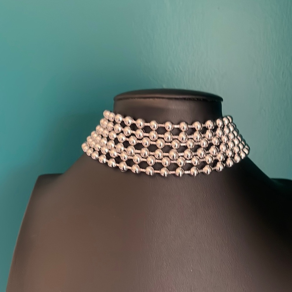 Large ball chain choker
